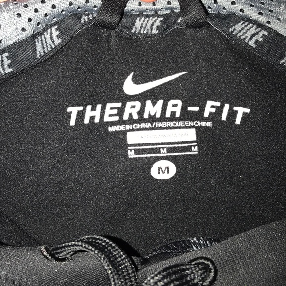 Sweatshirt - Picture 2 of 3